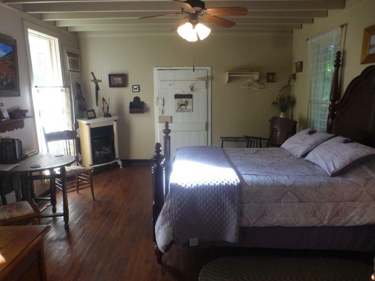 Mulberry Lavender Farm And B&B Exterior foto